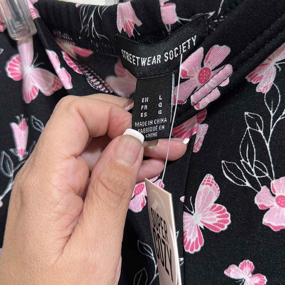 On sale! 2 pair NWT Streetwear Society Large leggings. buy one and get one free! - Picture 9 of 10
